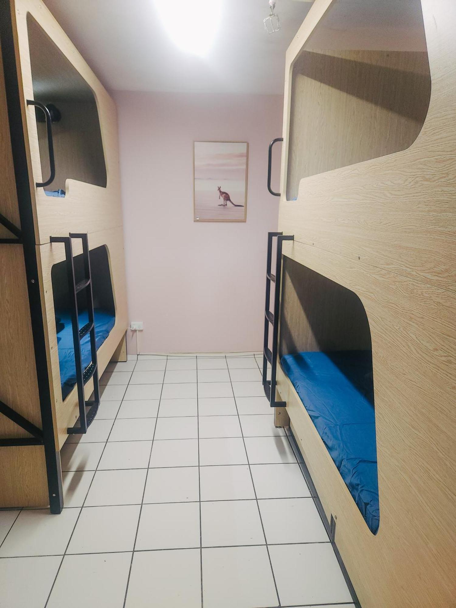 The Espy Hostel แคนส์ ภายนอก รูปภาพ