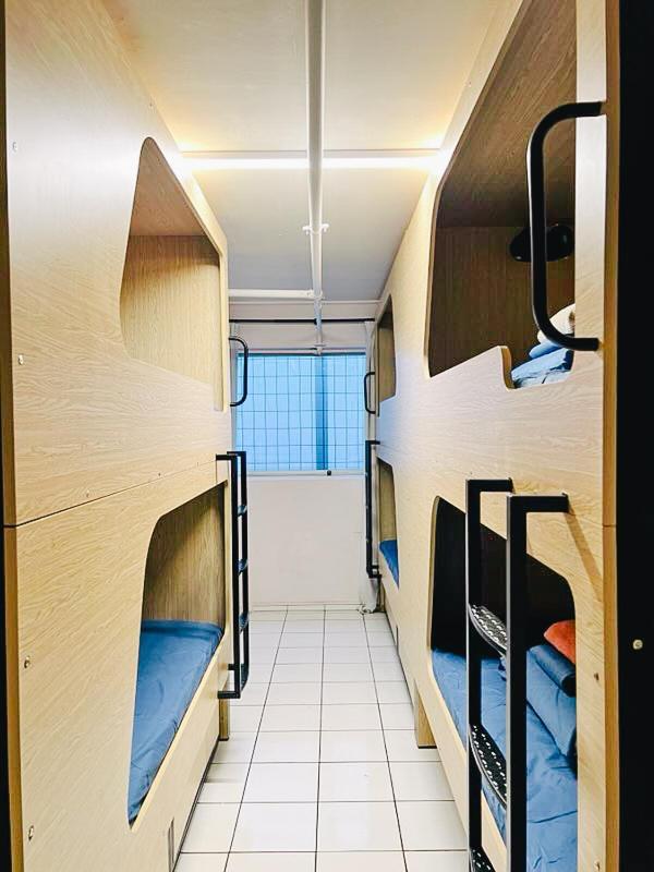 The Espy Hostel แคนส์ ภายนอก รูปภาพ